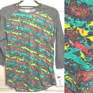 S Lularoe Randy Tee-Cute Paisley Pattern!